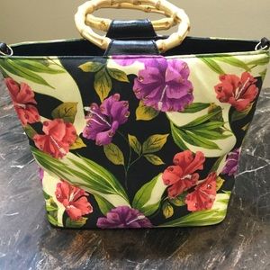 PERFECT FUN IN THE SUN PURSE
